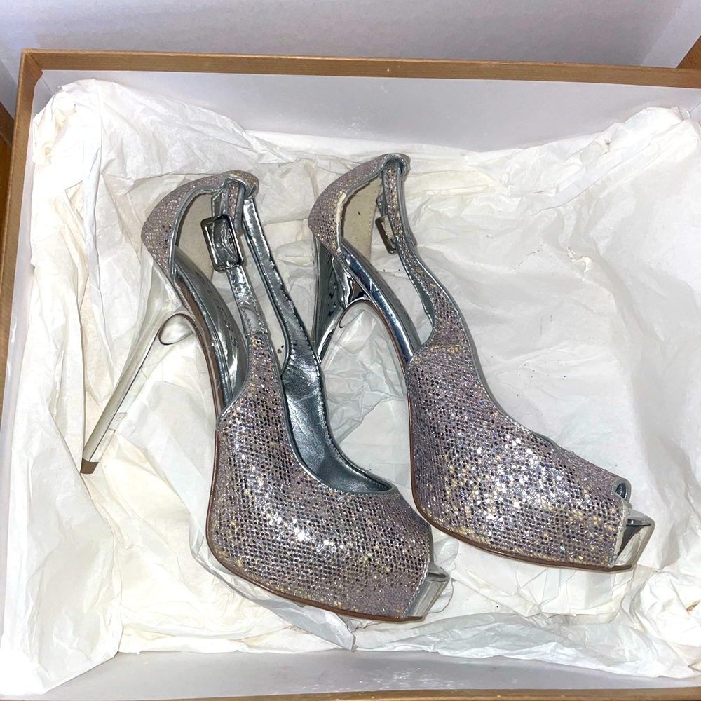 Guess Platforms